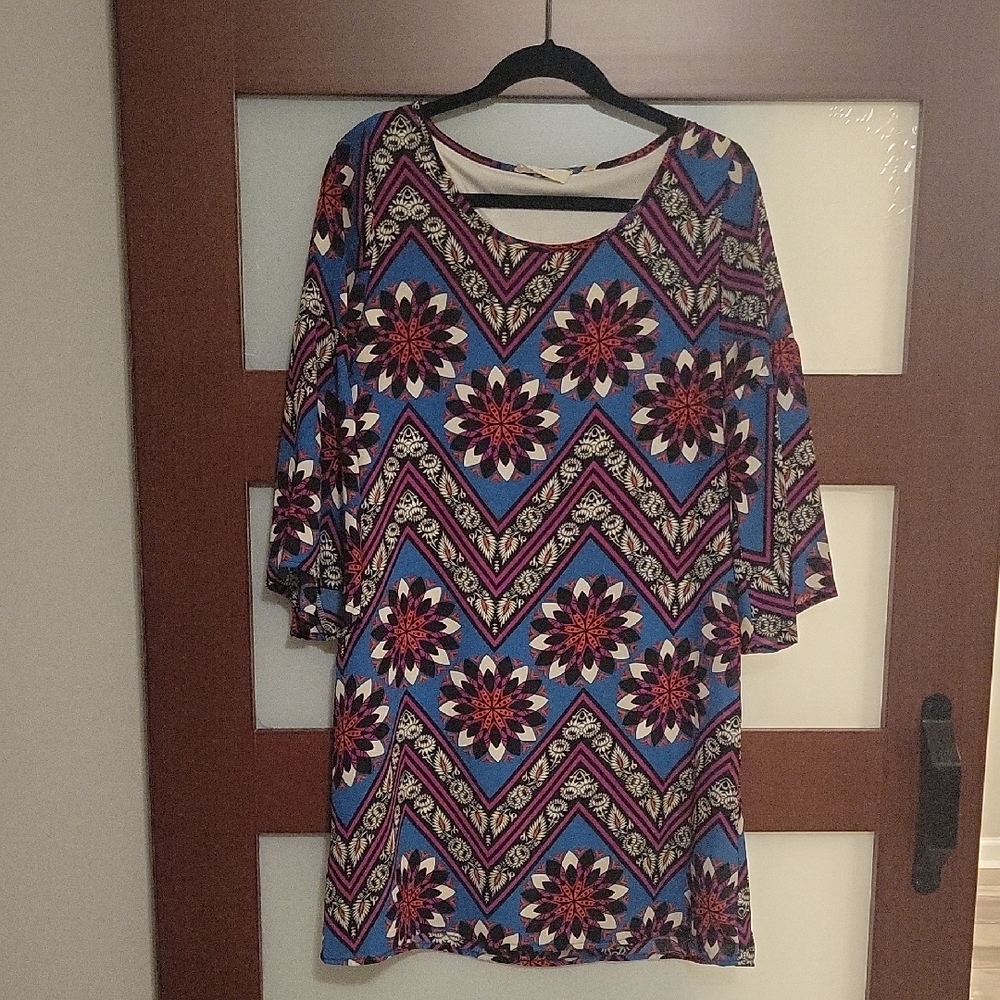 Peach Love California Floral Chevron Tunic - Blue and Red